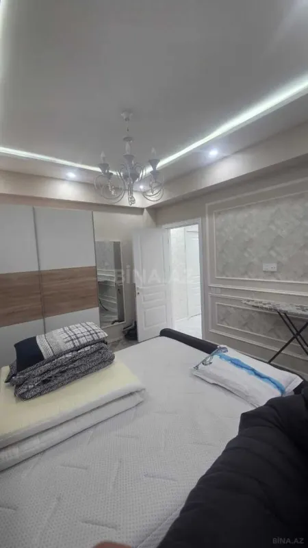 Satılır 2 otaqlı mənzil 82 m²