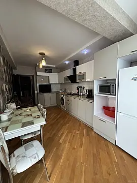 Satılır 3 otaqlı mənzil 112 m²