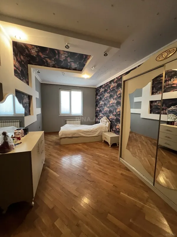 Satılır 3 otaqlı mənzil 112 m²