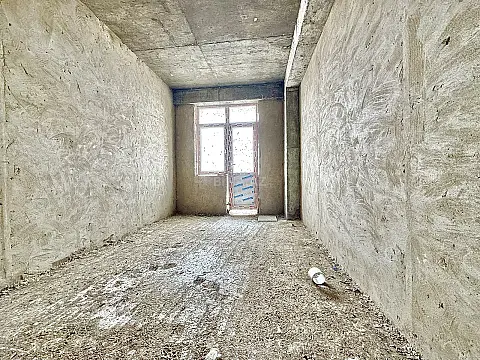 Satılır 3 otaqlı mənzil 108 m²