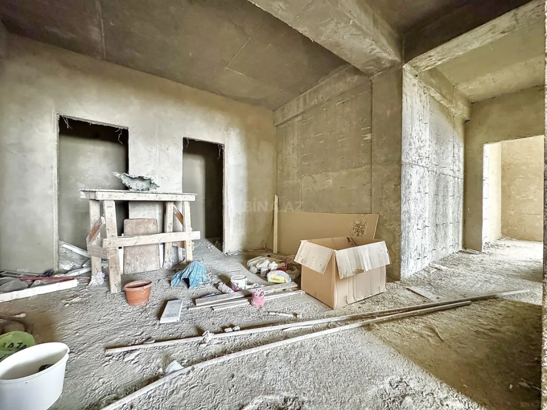 Satılır 3 otaqlı mənzil 108 m²