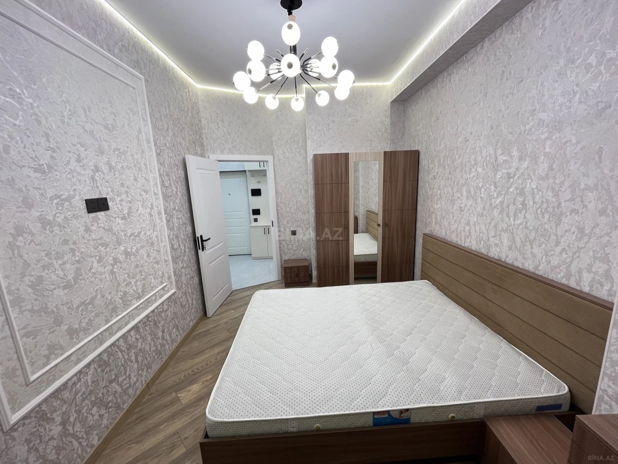 Kirayə verilir 2 otaqlı mənzil 60 m²