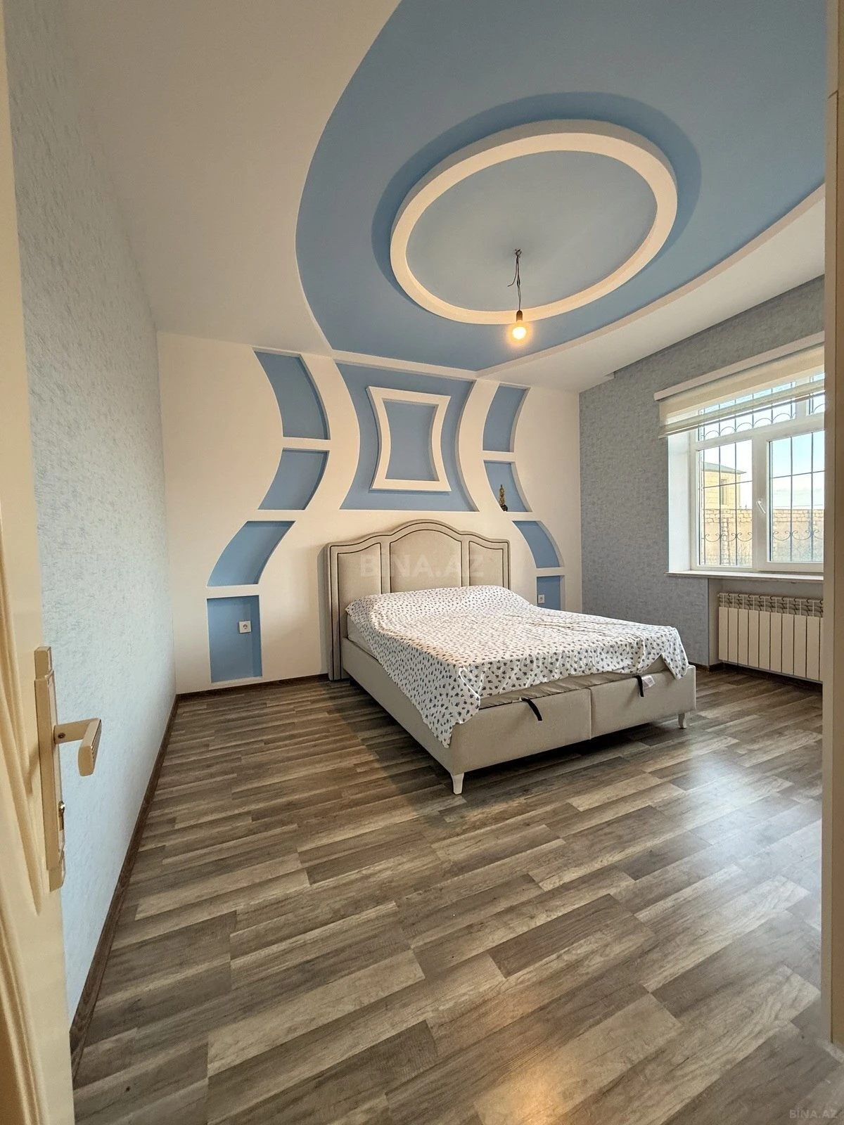 Satılır 5 otaqlı həyət evi 192 m²