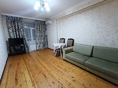 Kirayə verilir 2 otaqlı mənzil 75 m²