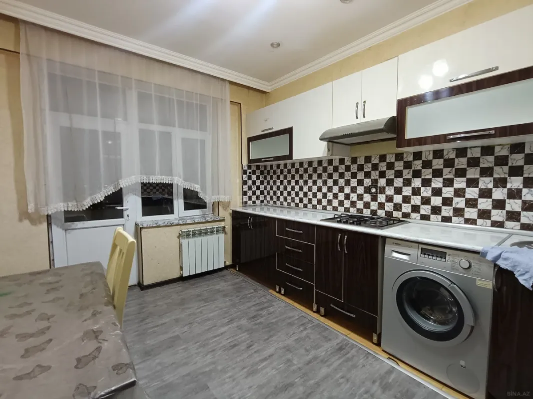 Kirayə verilir 2 otaqlı mənzil 75 m²
