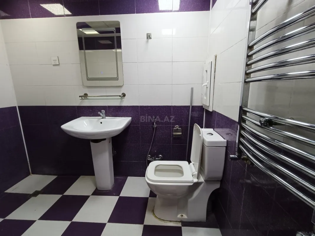 Kirayə verilir 2 otaqlı mənzil 75 m²