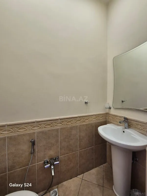 Kirayə verilir 6 otaqlı həyət evi 350 m²