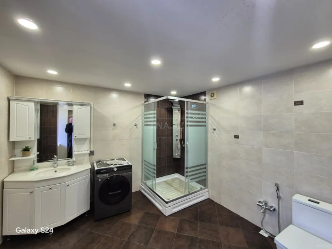 Kirayə verilir 6 otaqlı həyət evi 350 m²