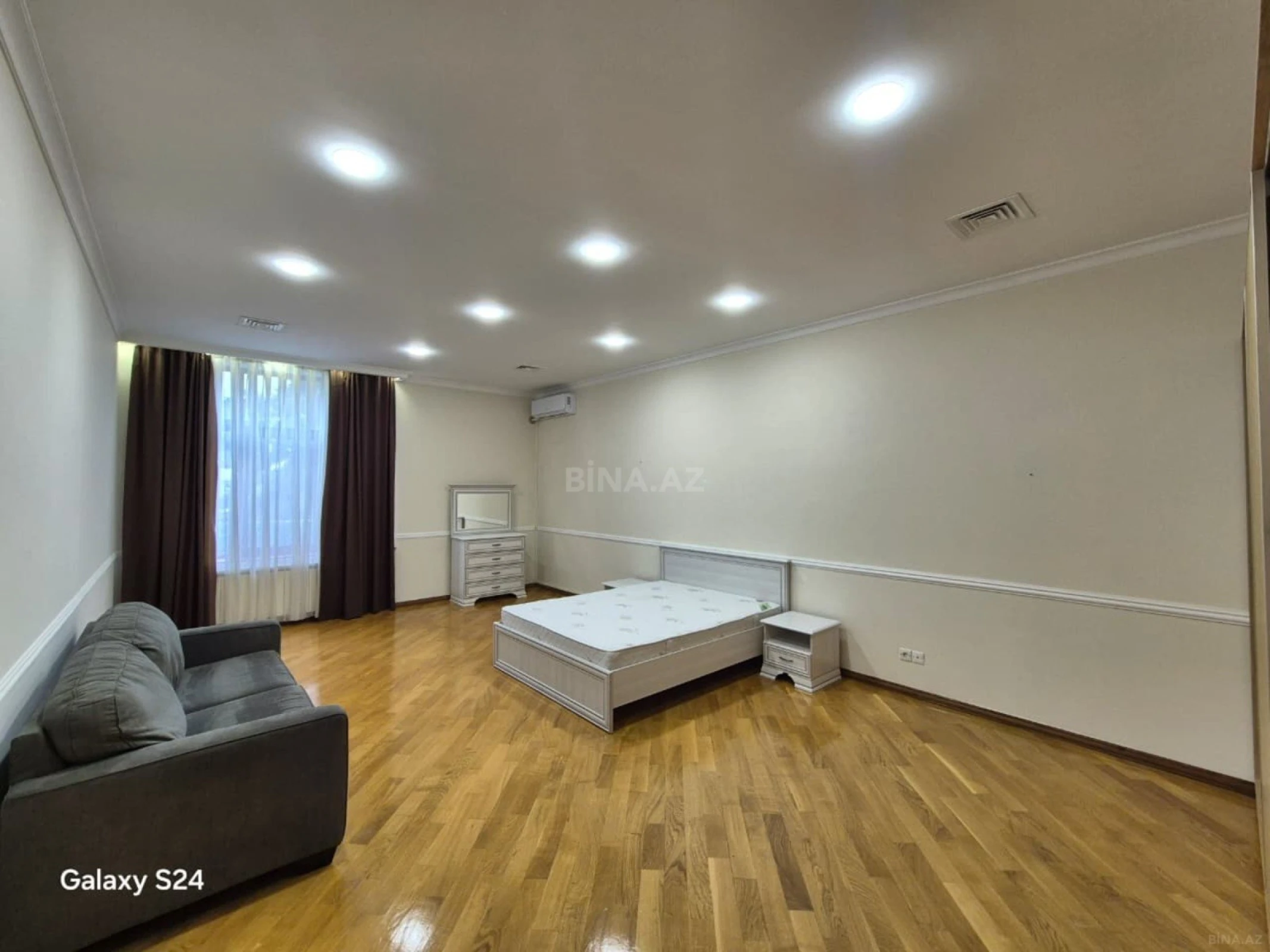 Kirayə verilir 6 otaqlı həyət evi 350 m²