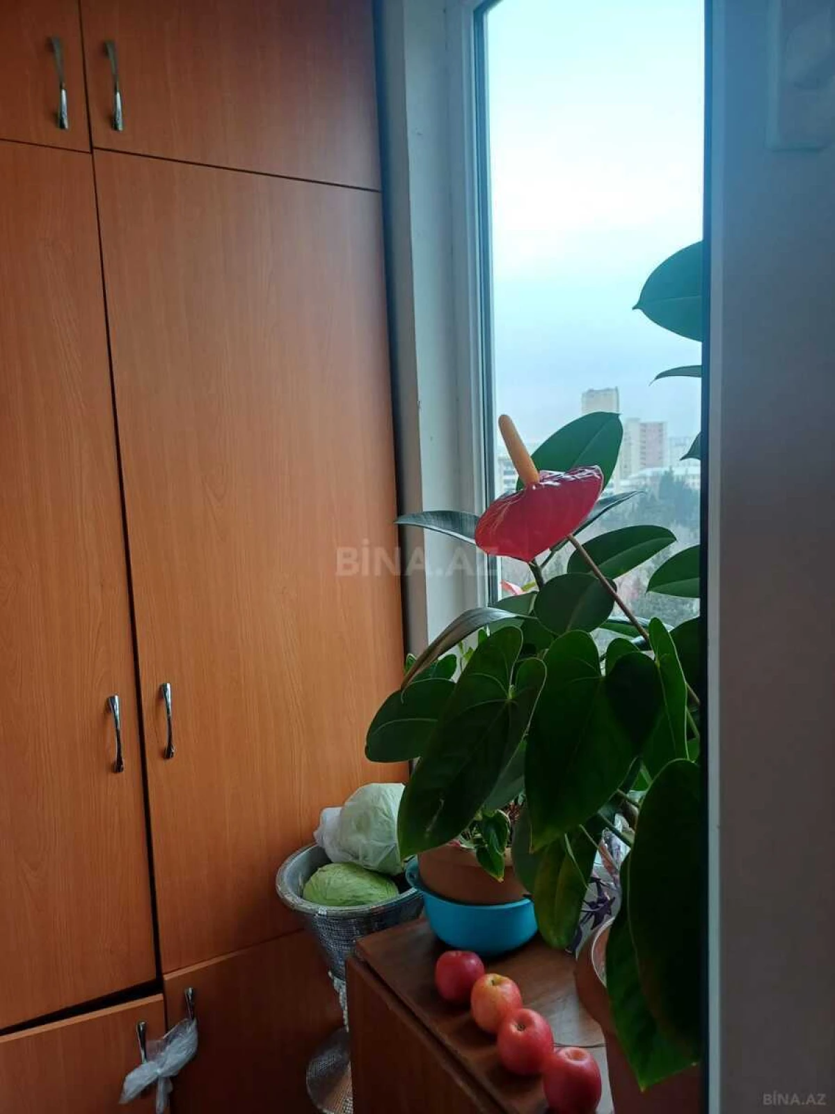 Satılır 4 otaqlı mənzil 100 m²