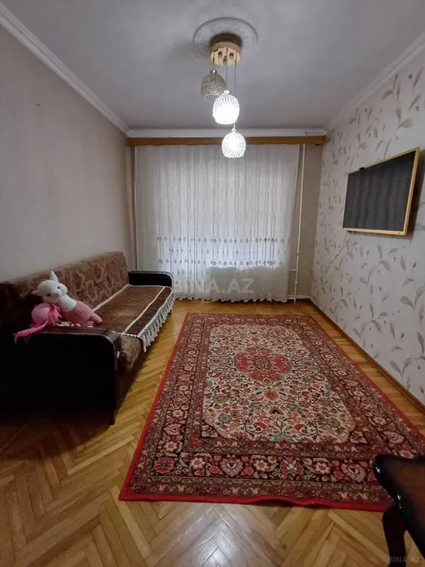 Satılır 4 otaqlı mənzil 100 m²