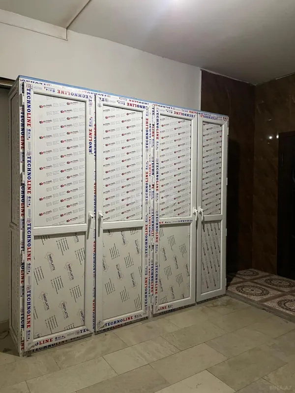 Satılır 3 otaqlı mənzil 165 m²