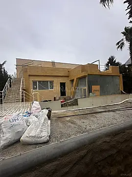 Satılır 7 otaqlı həyət evi 700 m²