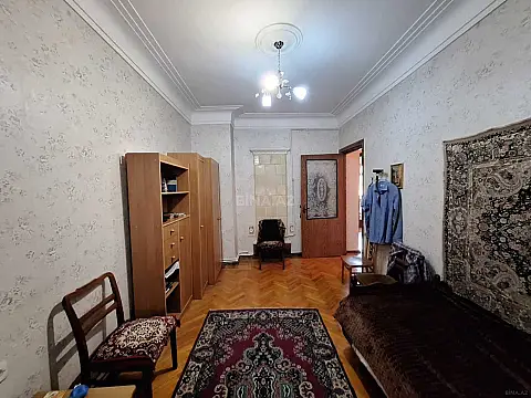 Kirayə verilir 4 otaqlı mənzil 110 m²