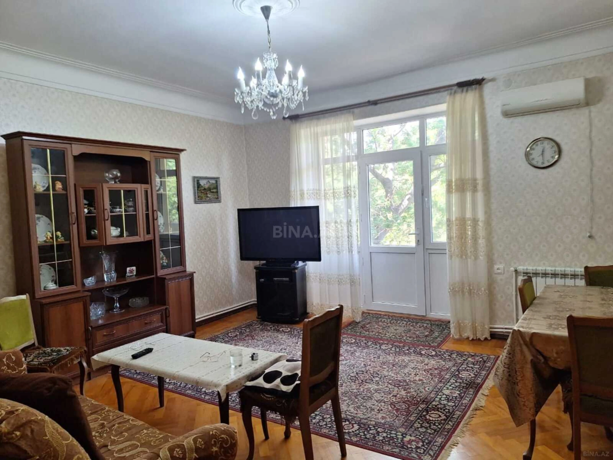 Kirayə verilir 4 otaqlı mənzil 110 m²