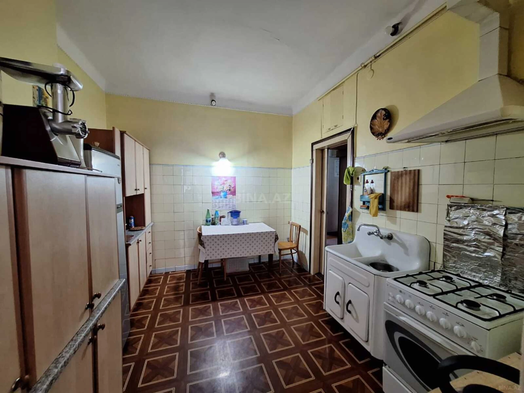 Kirayə verilir 4 otaqlı mənzil 110 m²