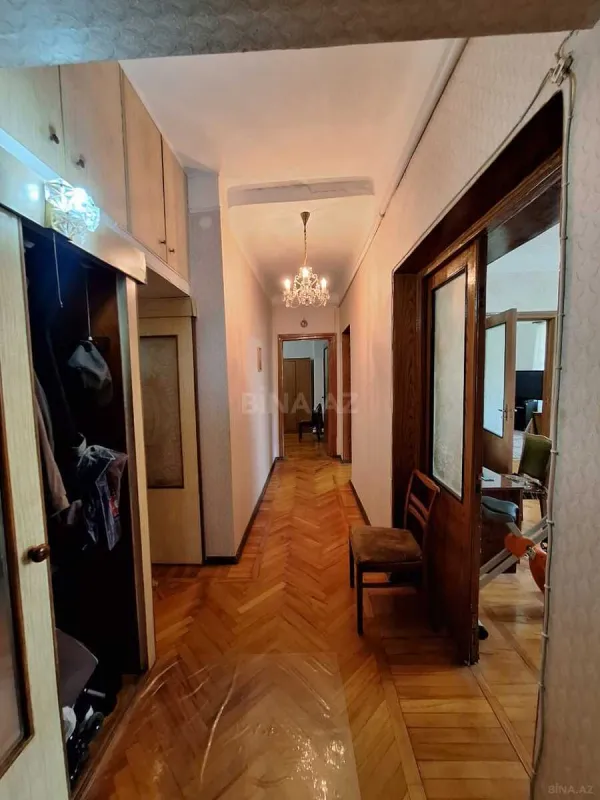 Kirayə verilir 4 otaqlı mənzil 110 m²