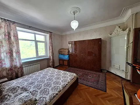 Kirayə verilir 4 otaqlı mənzil 110 m²