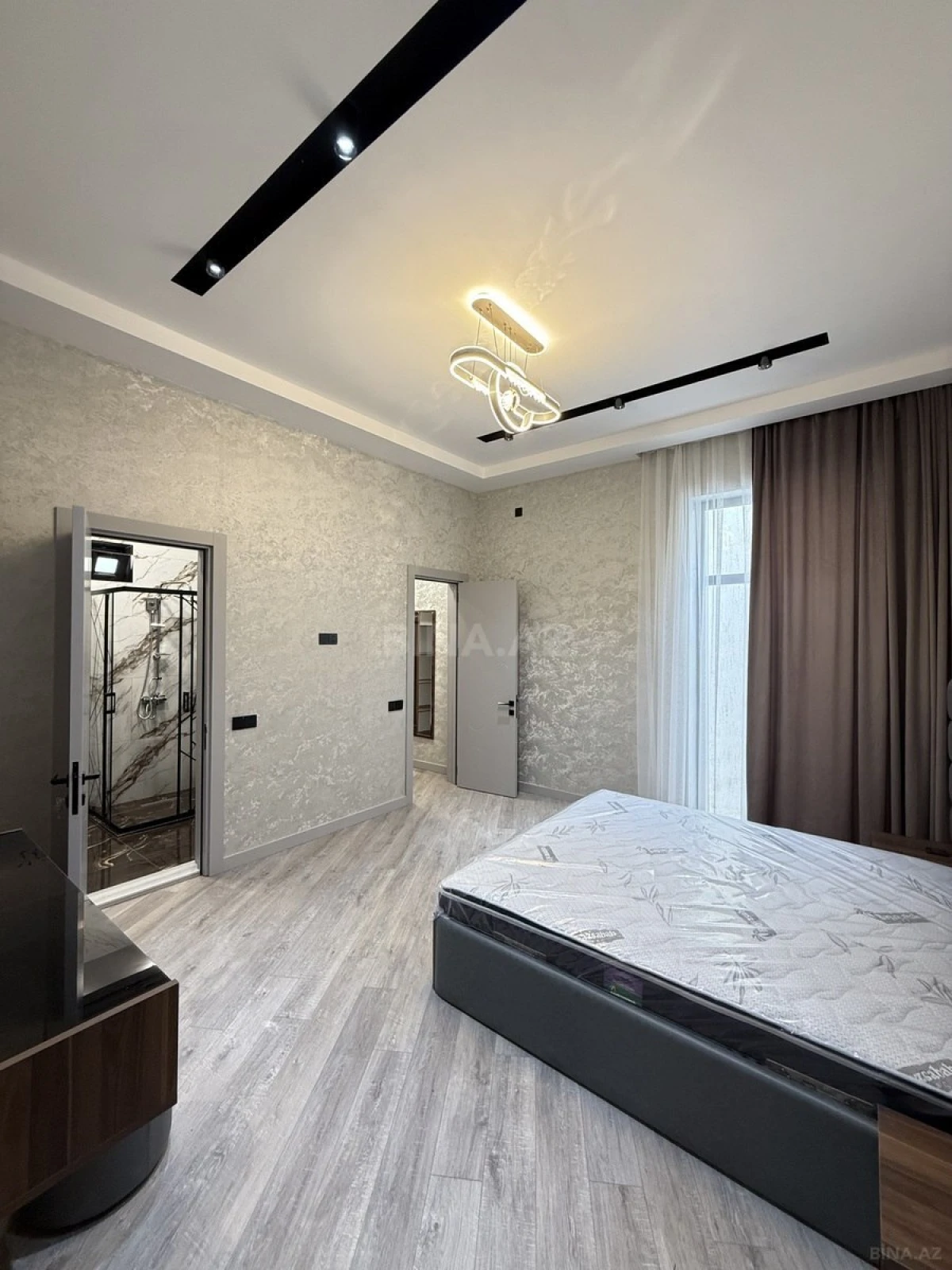 Satılır 4 otaqlı həyət evi 170 m²