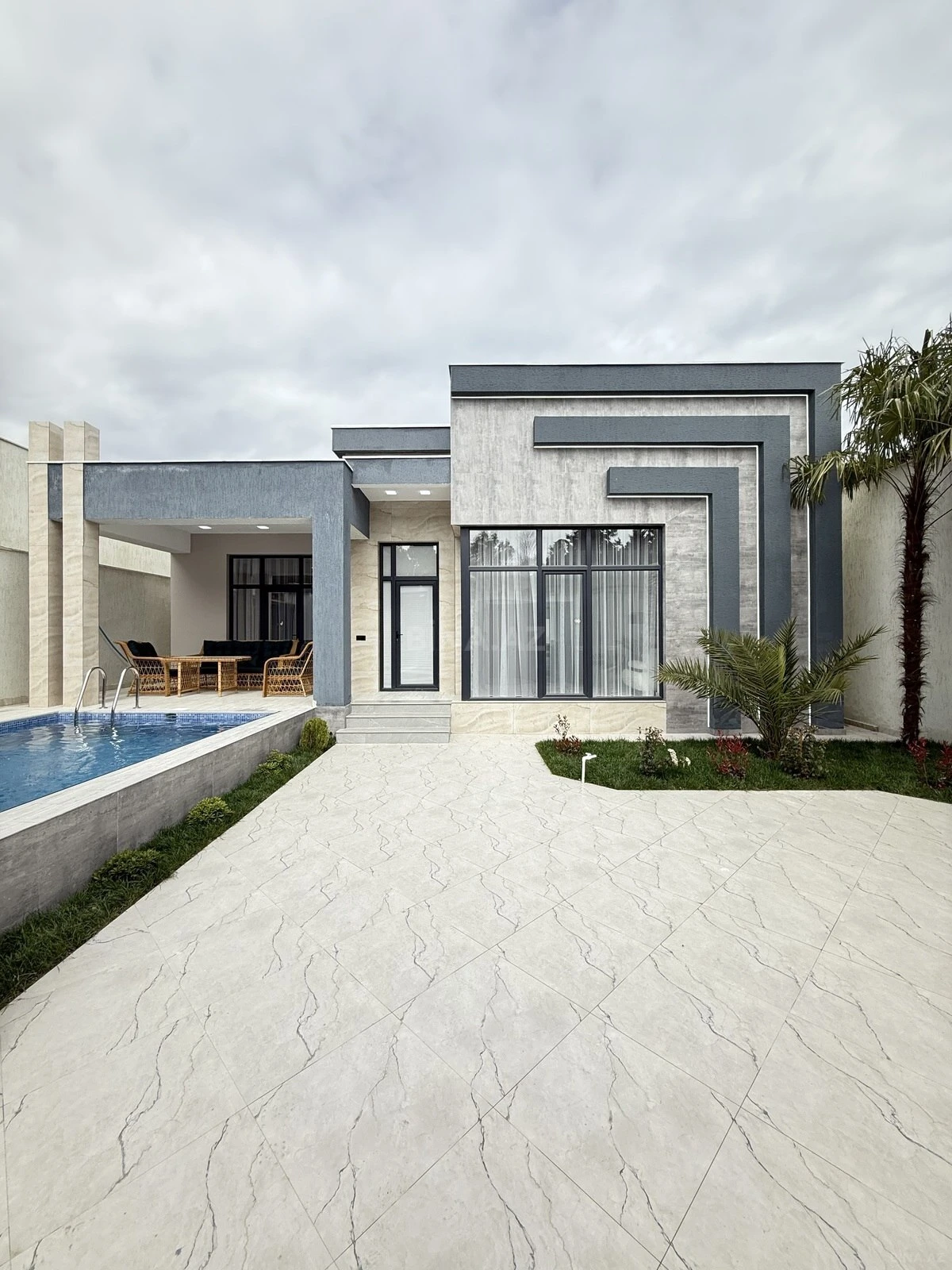 Satılır 4 otaqlı həyət evi 170 m²