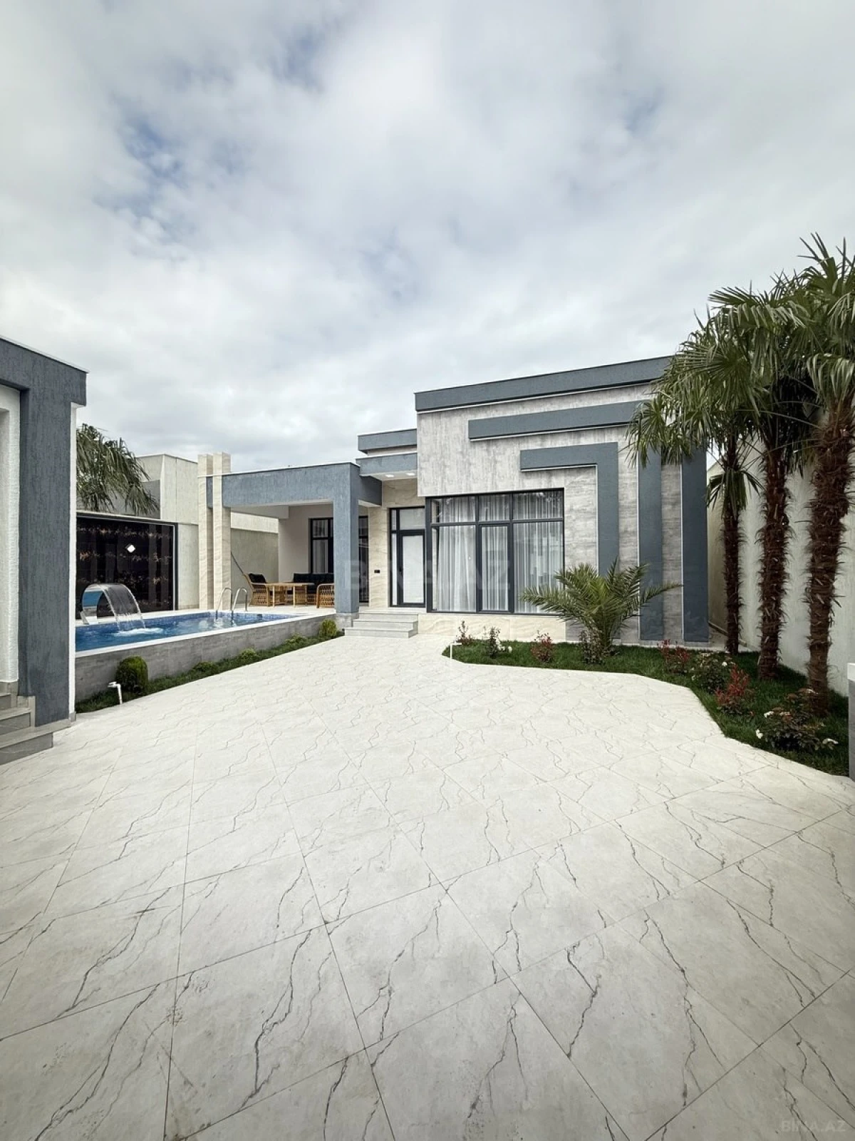 Satılır 4 otaqlı həyət evi 170 m²