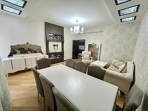 Satılır 3 otaqlı mənzil 120 m²