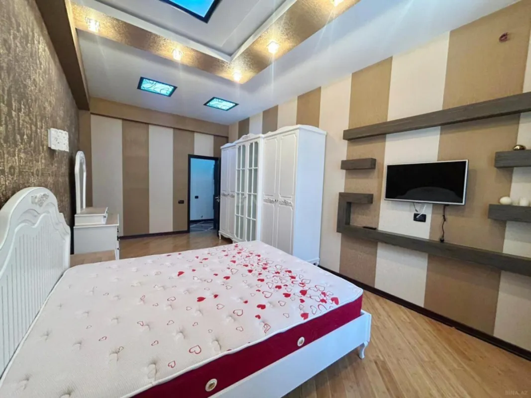 Satılır 3 otaqlı mənzil 120 m²