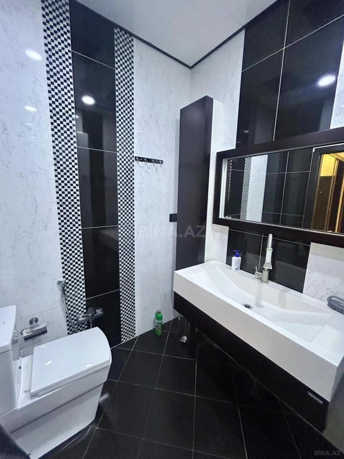 Satılır 3 otaqlı mənzil 120 m²