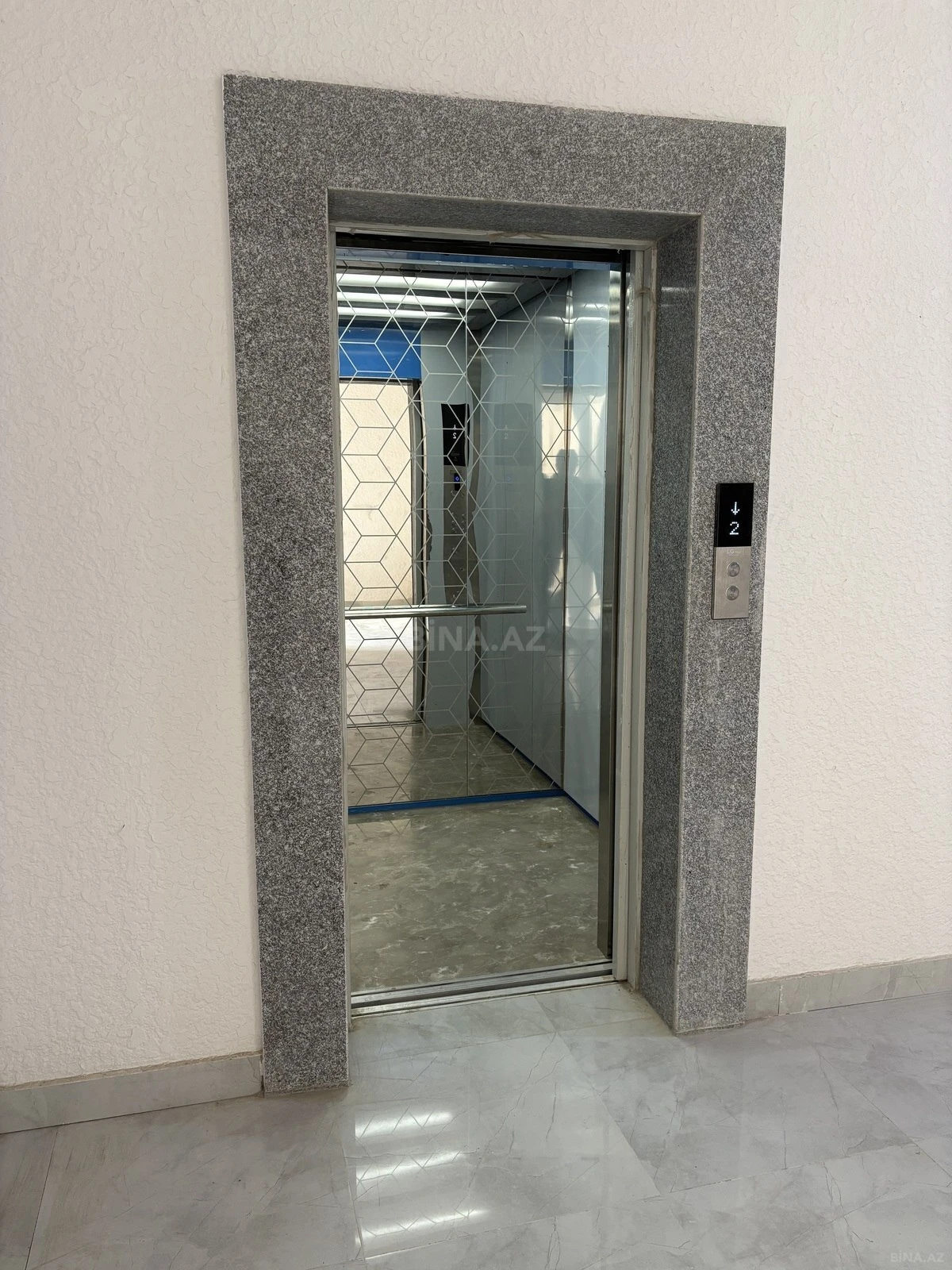 Satılır 2 otaqlı mənzil 41 m²