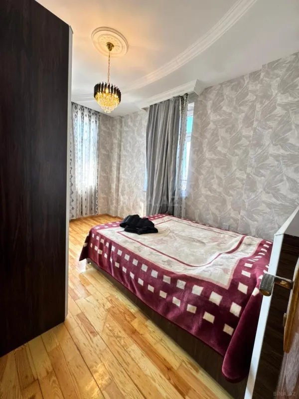 Satılır 3 otaqlı mənzil 100 m²