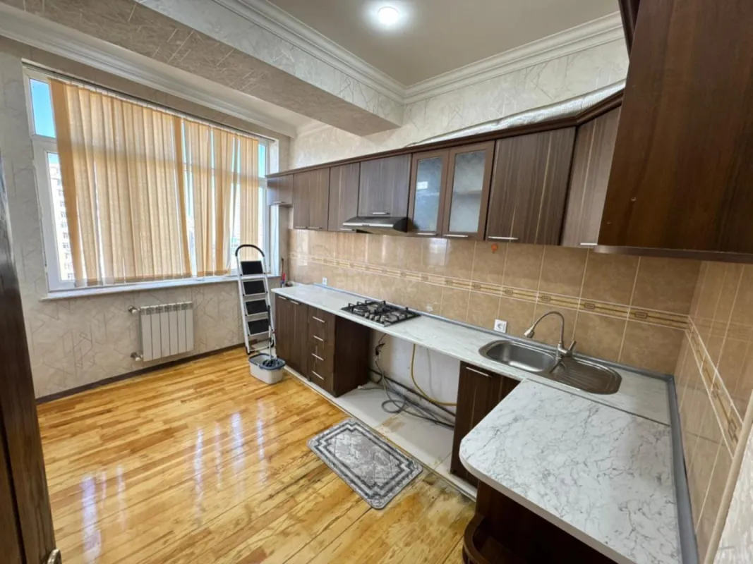 Satılır 3 otaqlı mənzil 100 m²