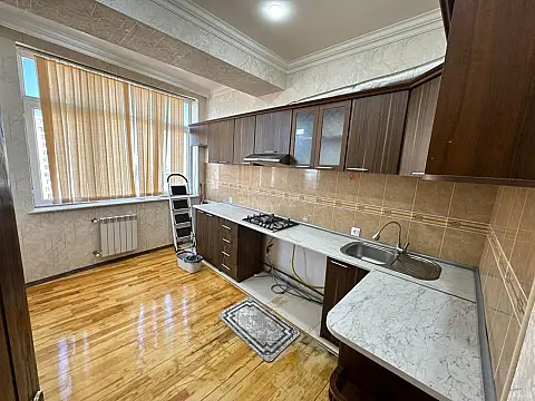 Satılır 3 otaqlı mənzil 100 m²