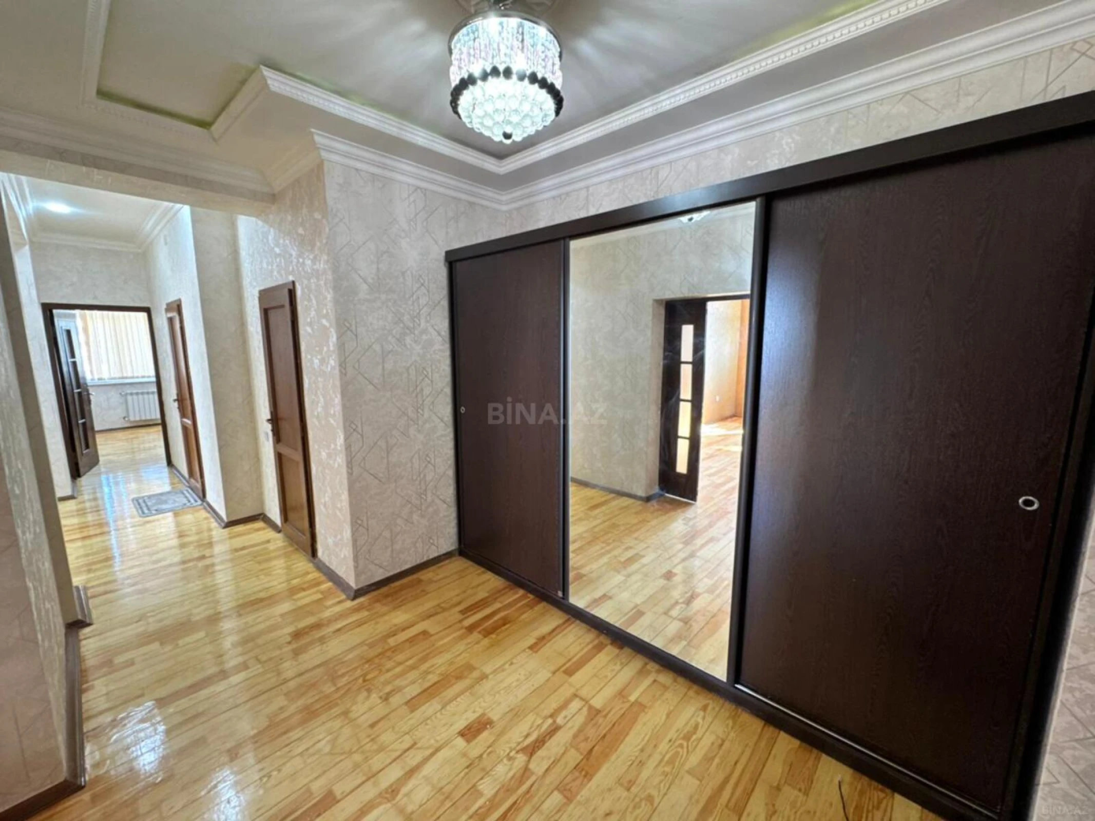 Satılır 3 otaqlı mənzil 100 m²