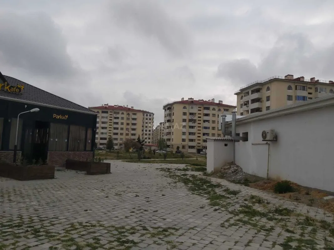 Satılır obyekt 500 m²