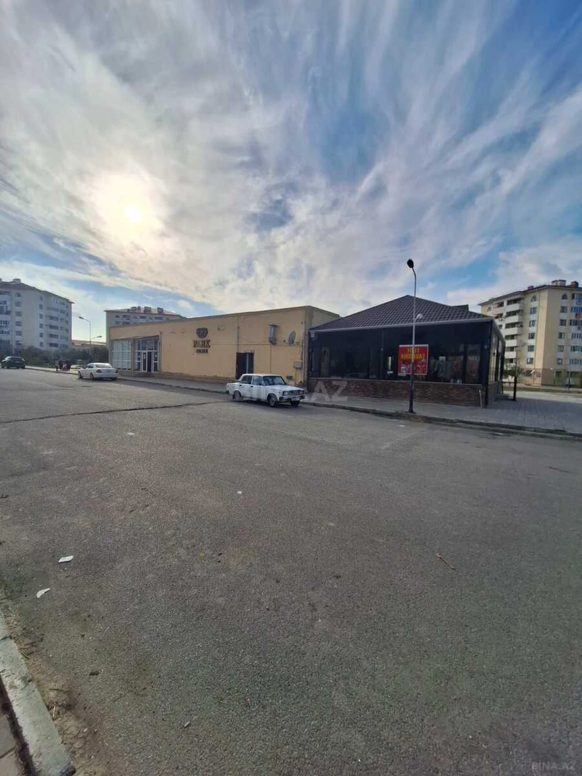 Satılır obyekt 500 m²