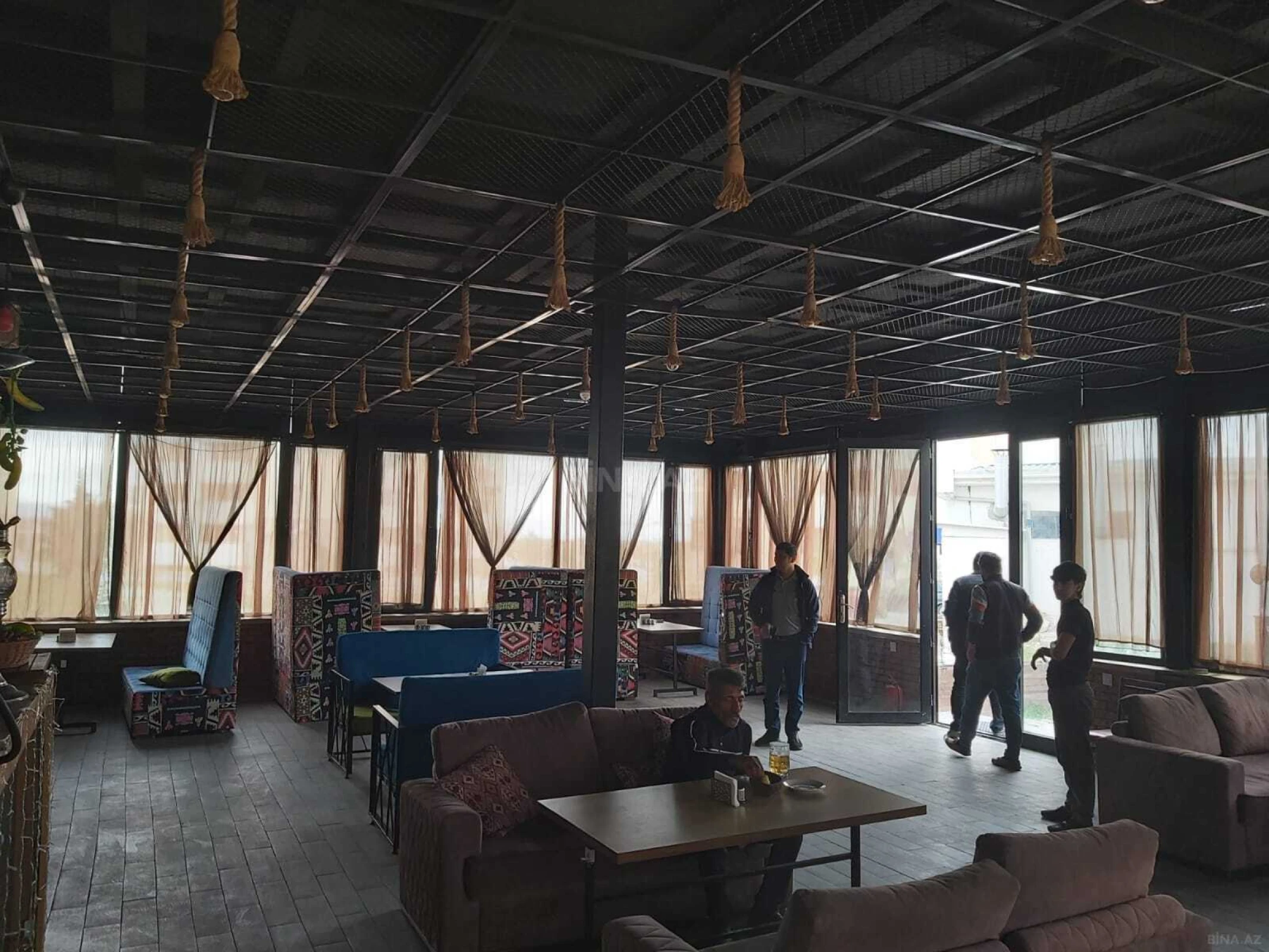 Satılır obyekt 500 m²