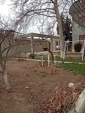 Satılır 6 otaqlı həyət evi 400 m²