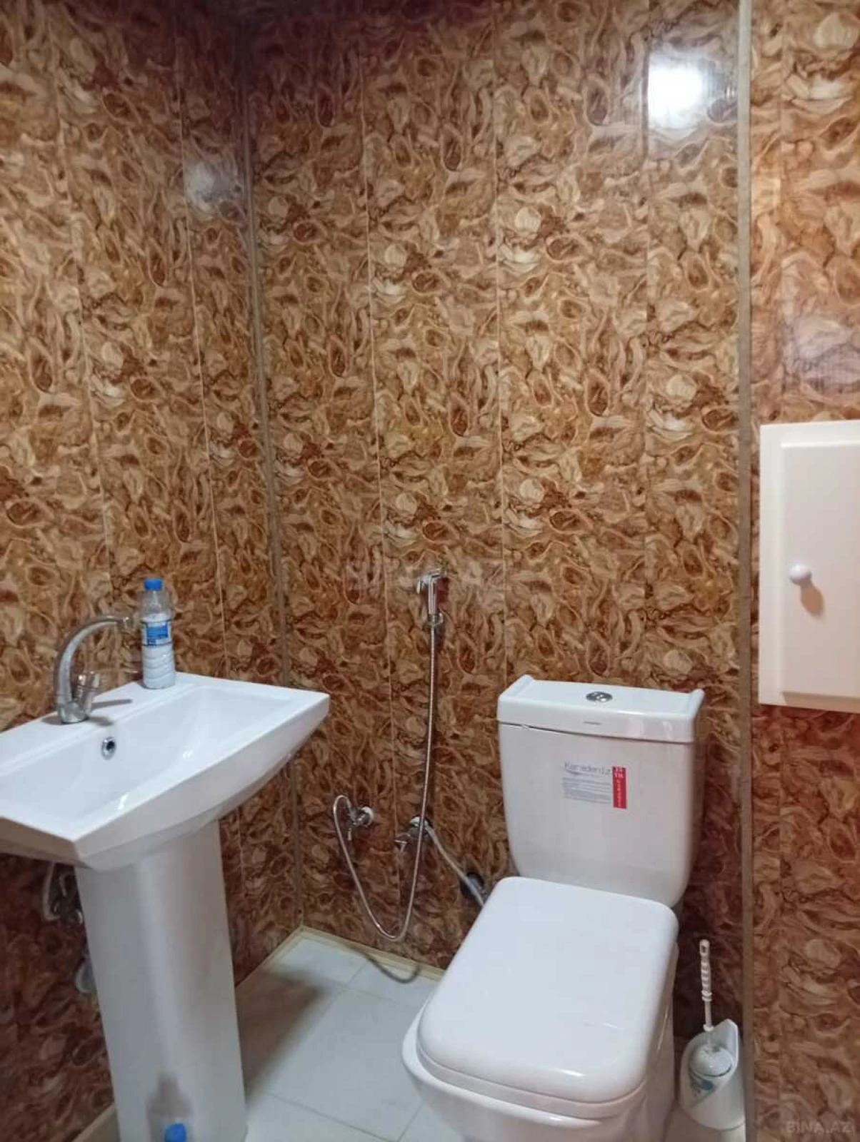 Satılır 6 otaqlı həyət evi 400 m²