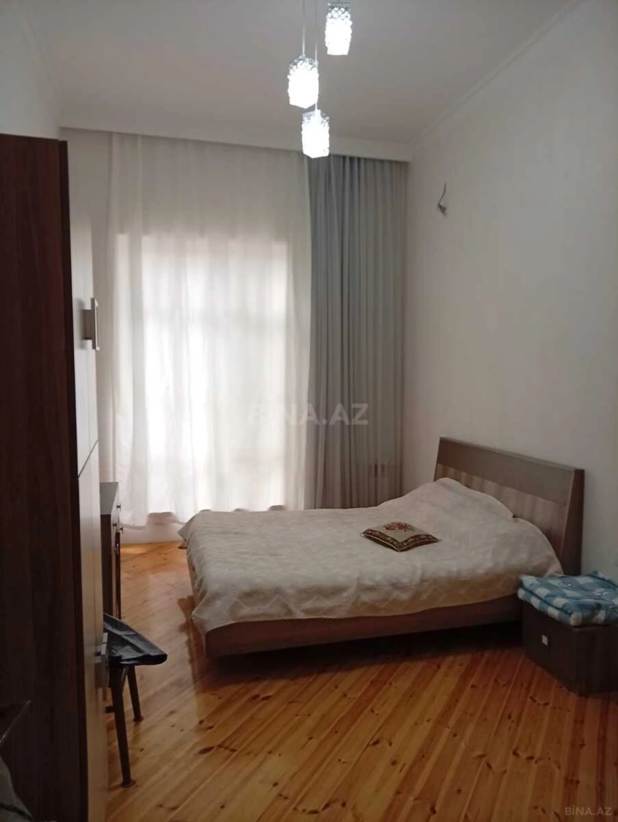 Satılır 6 otaqlı həyət evi 400 m²