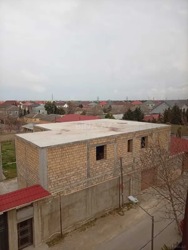 Satılır 6 otaqlı həyət evi 400 m²
