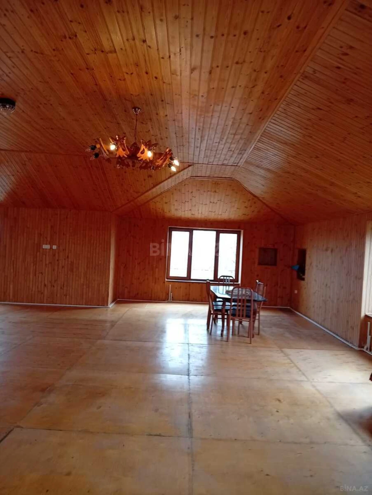 Satılır 6 otaqlı həyət evi 400 m²