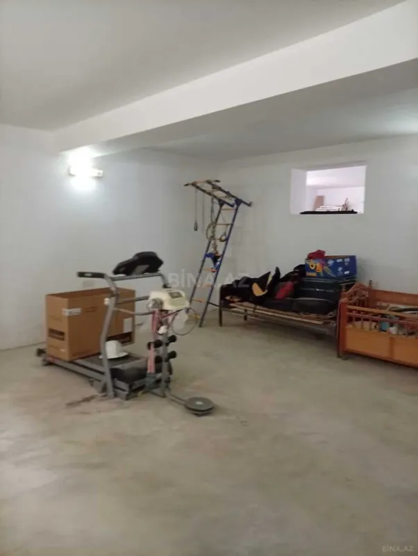 Satılır 6 otaqlı həyət evi 400 m²