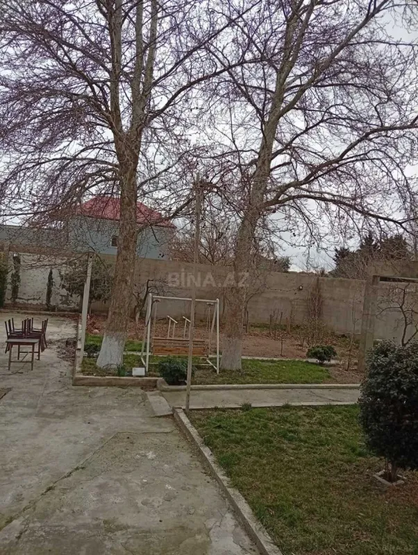 Satılır 6 otaqlı həyət evi 400 m²