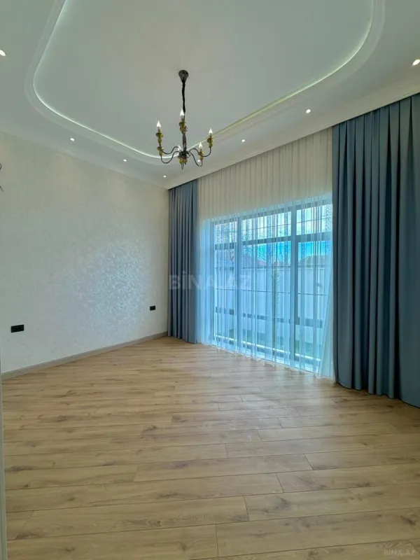 Satılır 6 otaqlı həyət evi 400 m²