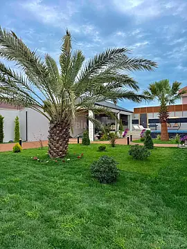 Satılır 6 otaqlı həyət evi 400 m²