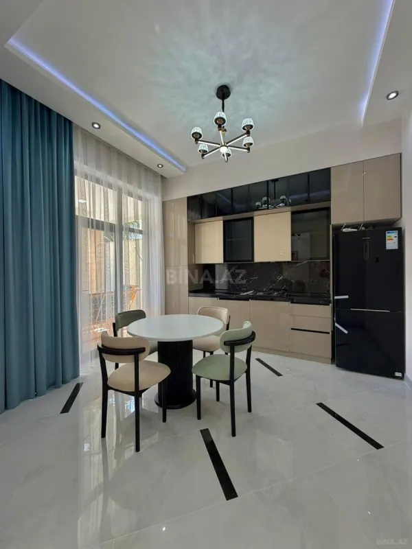 Satılır 4 otaqlı həyət evi 170 m²