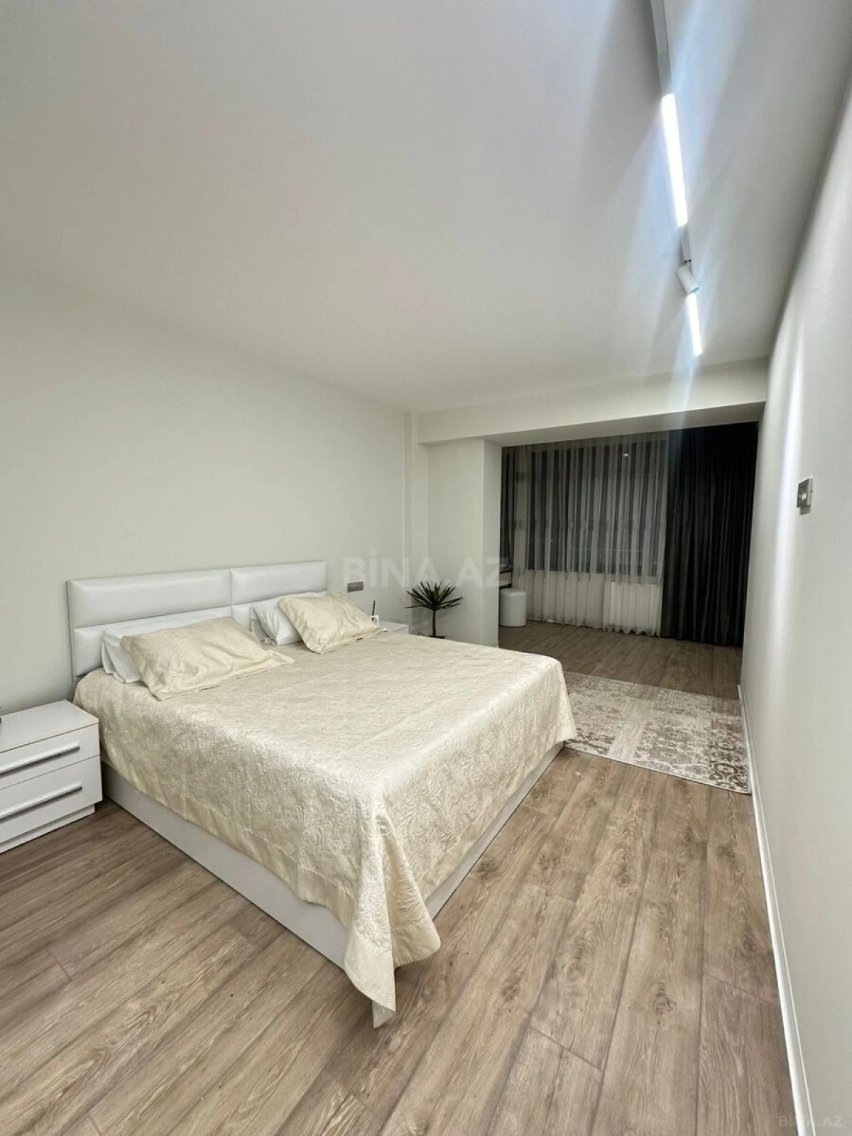 Kirayə verilir 3 otaqlı mənzil 100 m²