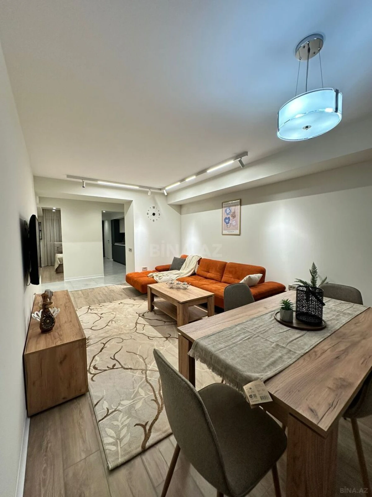 Kirayə verilir 3 otaqlı mənzil 100 m²