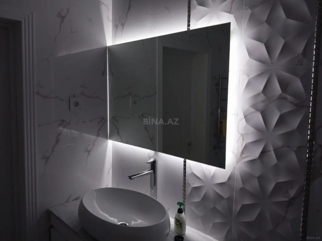 Kirayə verilir 3 otaqlı mənzil 140 m²