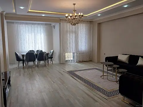 Kirayə verilir 3 otaqlı mənzil 140 m²